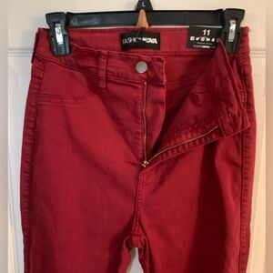 Fashion Nova Distressed Skinny Jeans Stretch Casual Juniors 11 NWT Red Burgundy